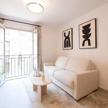 Oscar, De Standing Appartement